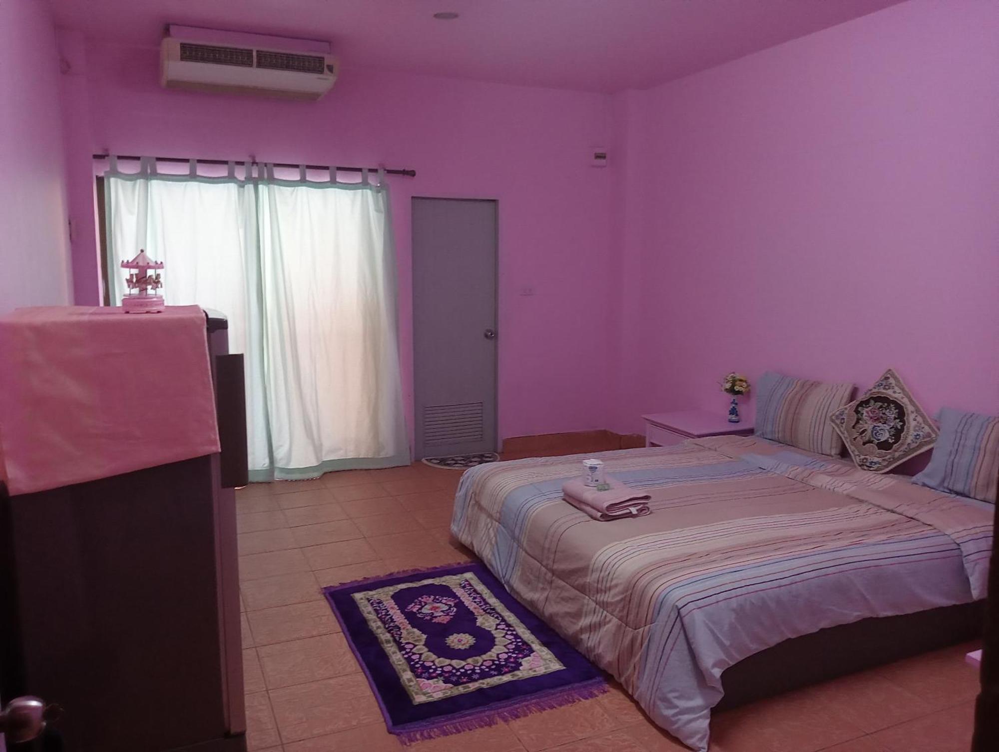 Pattaya Inn By Thai Smile Esterno foto